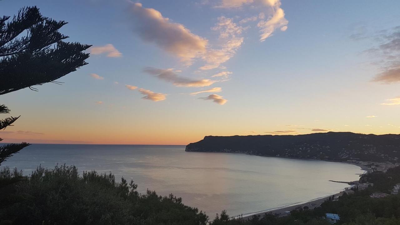 Le Terre Del Drago Apartment Bergeggi Buitenkant foto