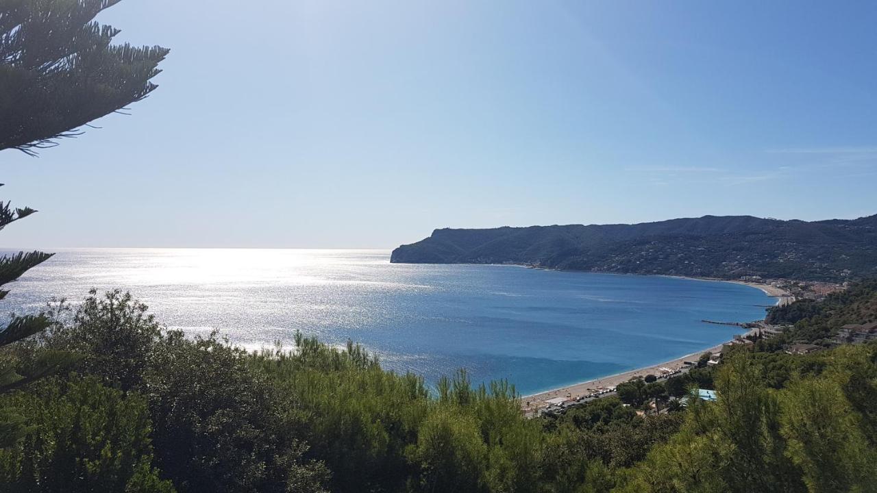 Le Terre Del Drago Apartment Bergeggi Buitenkant foto