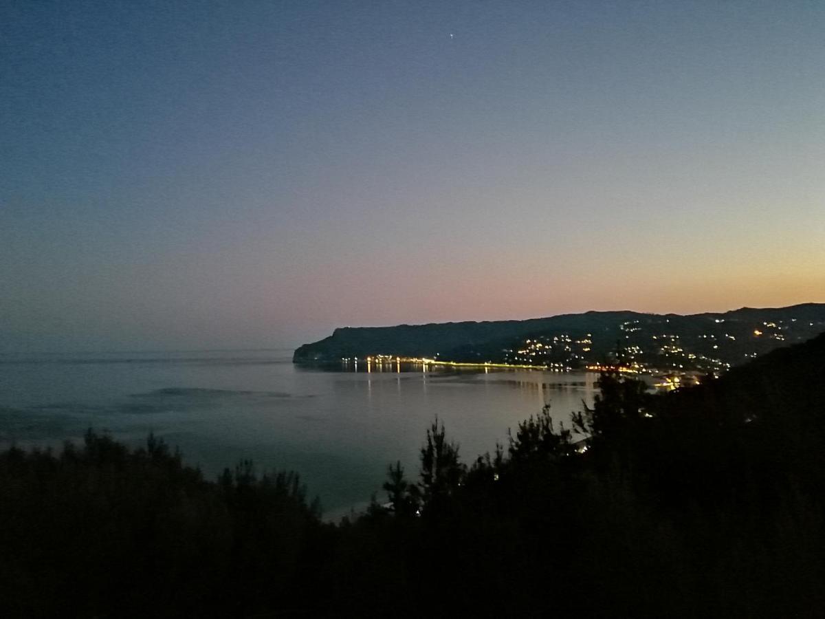 Le Terre Del Drago Apartment Bergeggi Buitenkant foto