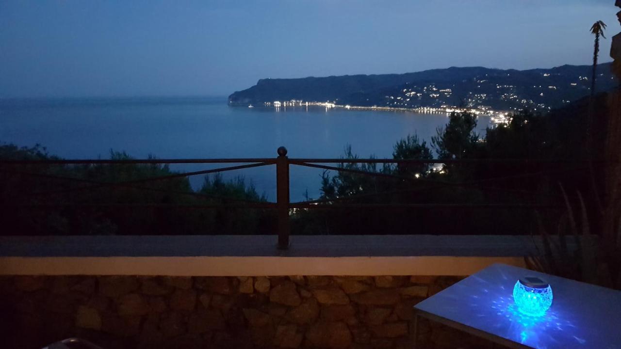 Le Terre Del Drago Apartment Bergeggi Buitenkant foto