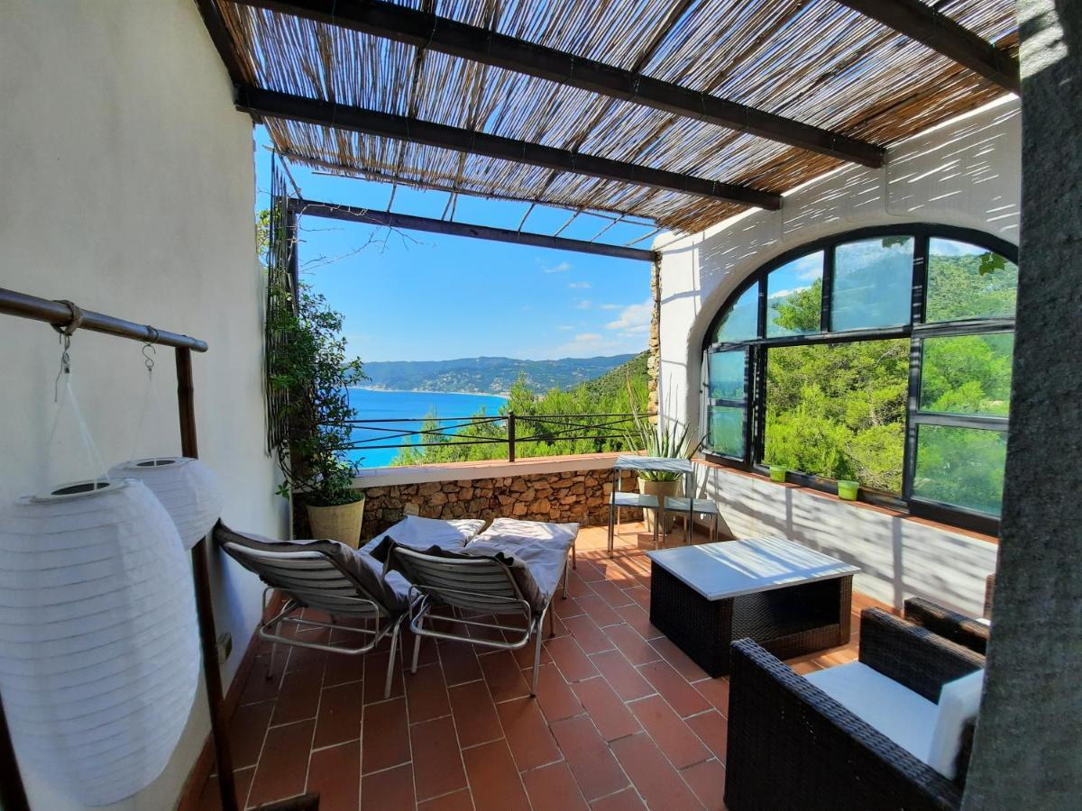 Le Terre Del Drago Apartment Bergeggi Buitenkant foto