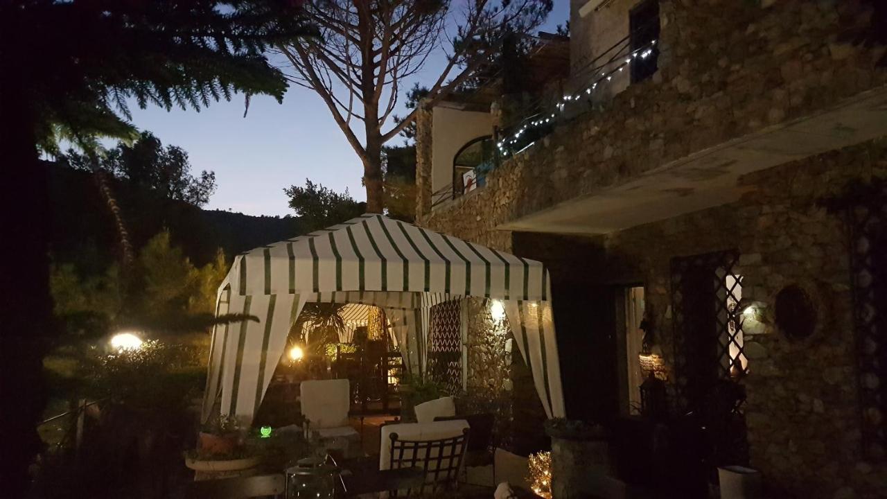 Le Terre Del Drago Apartment Bergeggi Buitenkant foto