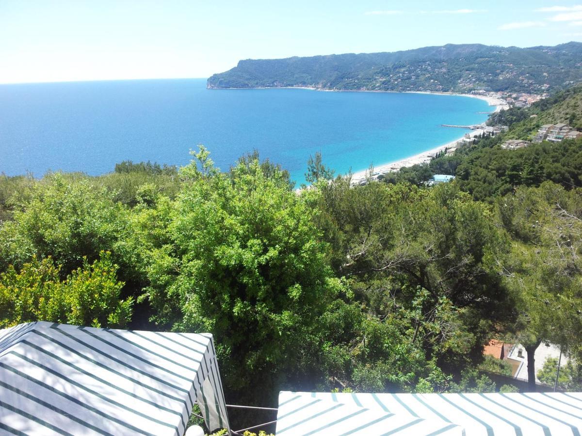 Le Terre Del Drago Apartment Bergeggi Buitenkant foto